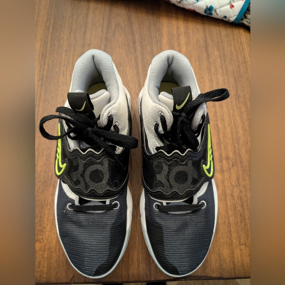 Nike KD Trey 5 X Basketball Shoes Wolf Grey Black Volt